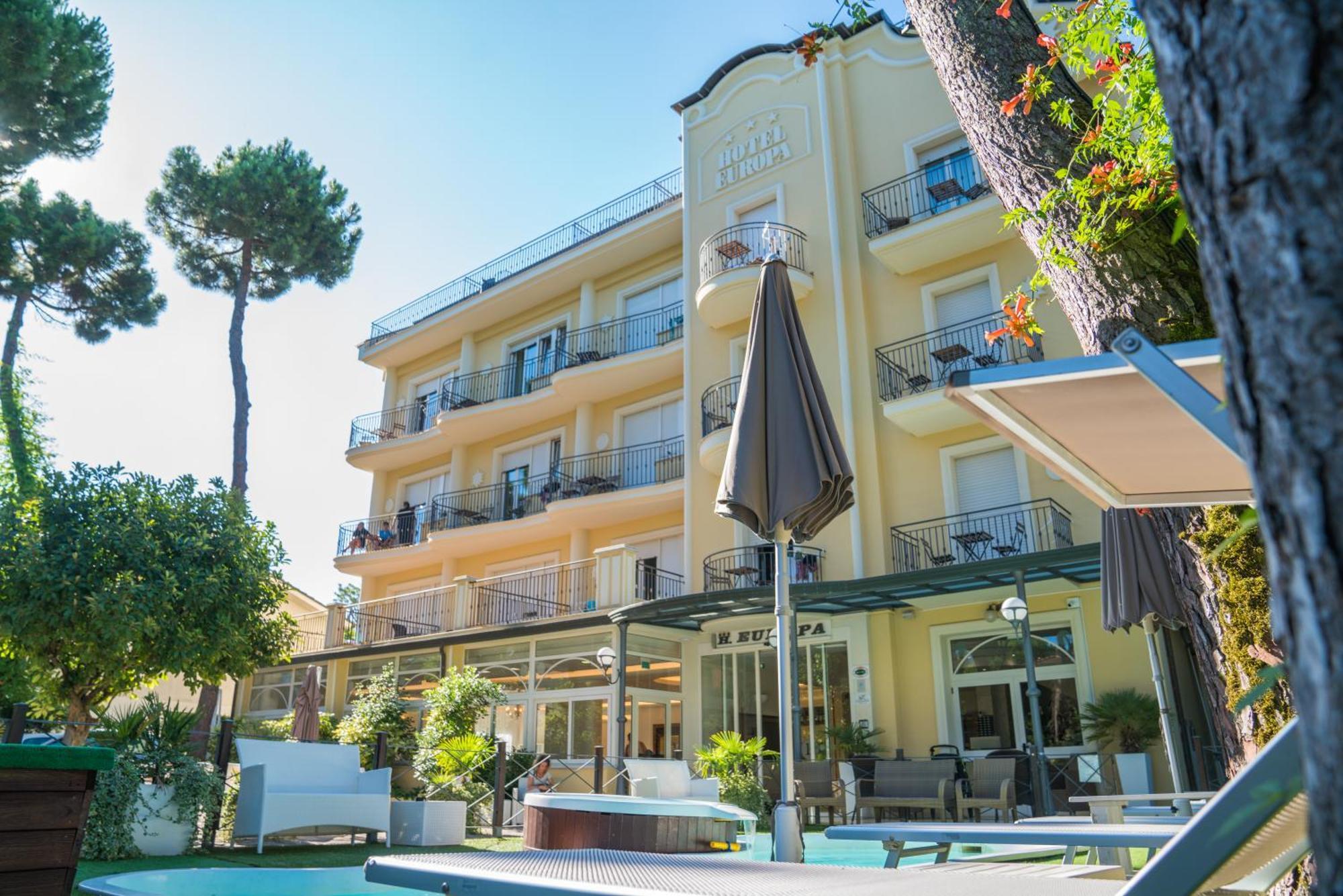 Hotel Europa มิลาโน แมริตทิมา ภายนอก รูปภาพ
